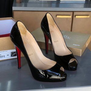 Christian Louboutin Very Prive Patent Pumps